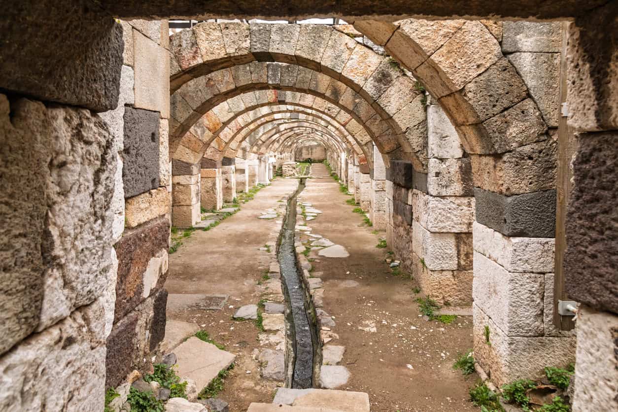 Roman drainage channel down the vaulted walkway of the Agora of Smyrna in İzmir, far younger than the oldest drainage system in the world.